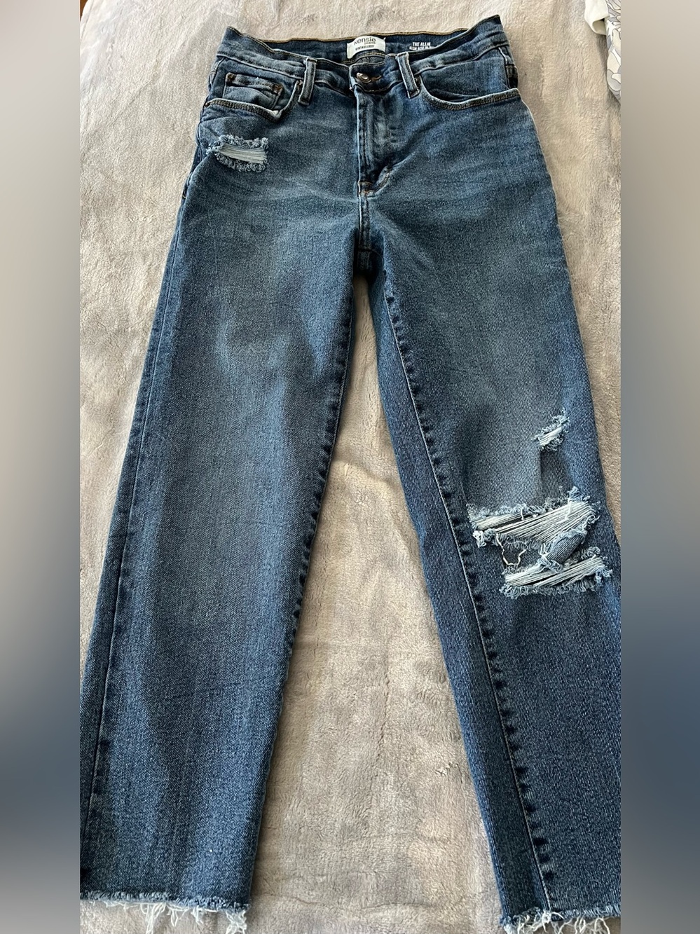 Kensie Dark Blue Distressed Straight-Leg Jeans